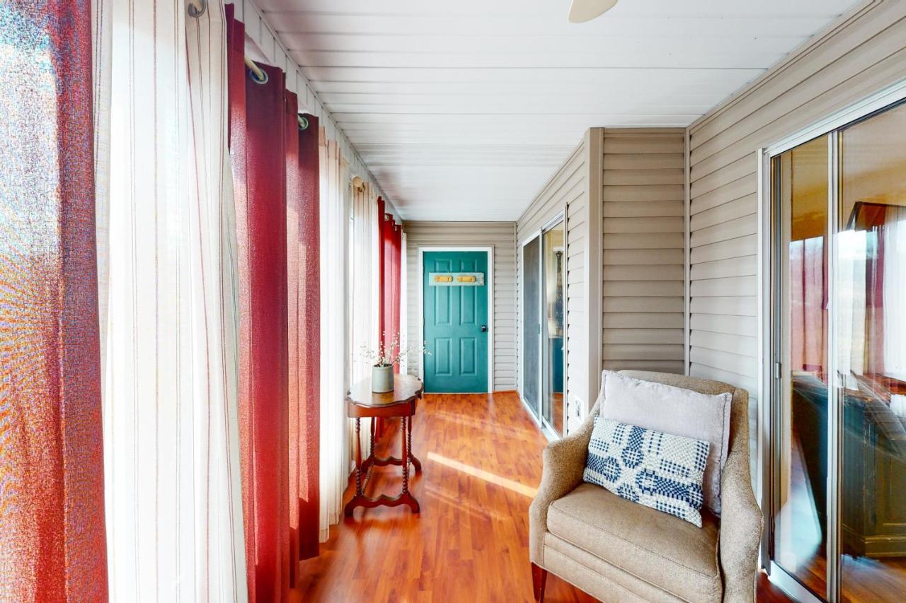 The Farmhouse At Fall Creek Branson Exterior photo
